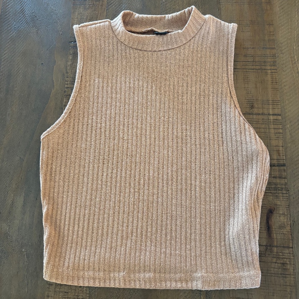 SHEIN crop top (s) in brown and tan size small